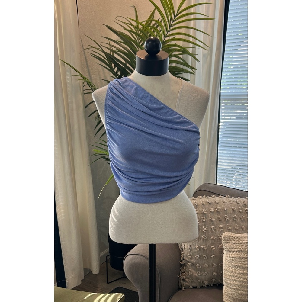 Lioness The Goddess One Shoulder Cropped Top Size Medium Lavender